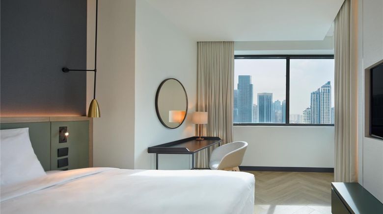 <b>The Radisson Blu Residence, Dubai Marina Room</b>. Images powered by <a href="https://iceportal.shijigroup.com/" title="IcePortal" target="_blank">IcePortal</a>.