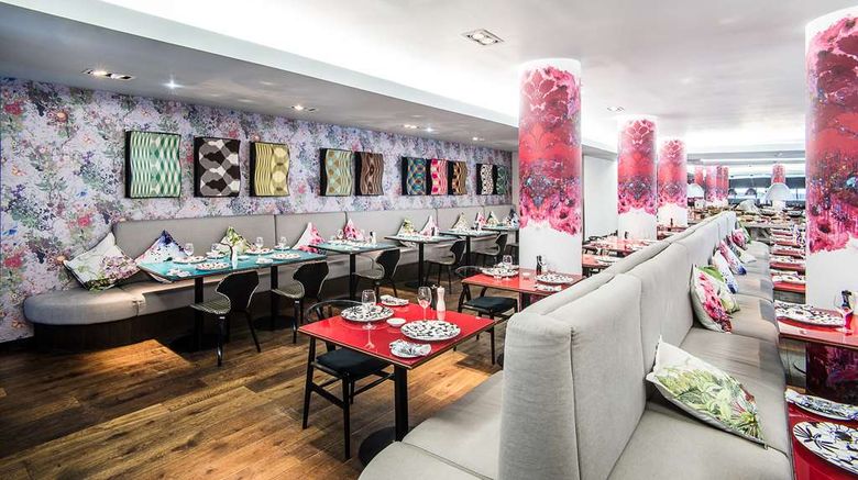 <b>Radisson Collection Royal Mile Restaurant</b>. Images powered by <a href="https://iceportal.shijigroup.com/" title="IcePortal" target="_blank">IcePortal</a>.