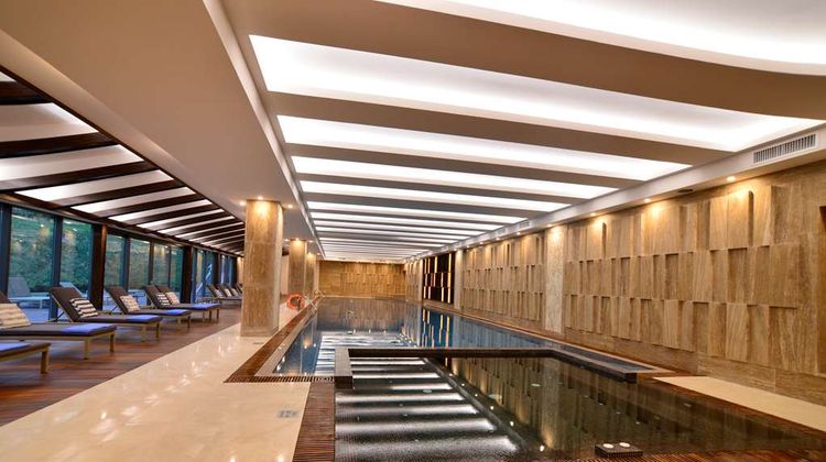 Radisson Blu Hotel Yerevan Pool