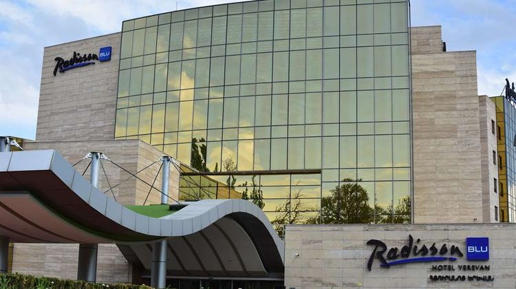 Radisson Blu Hotel Yerevan Exterior