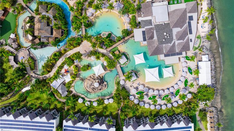 Radisson Blu Resort Fiji Denarau Island Beach