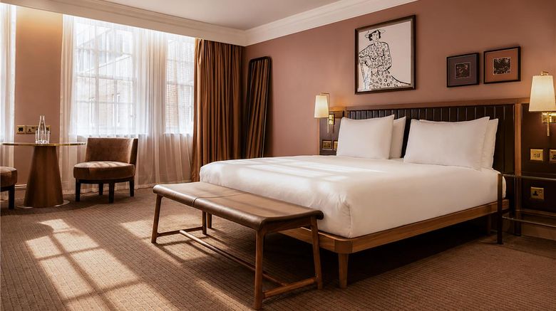 <b>The May Fair Hotel, Radisson Collection Room</b>. Images powered by <a href="https://iceportal.shijigroup.com/" title="IcePortal" target="_blank">IcePortal</a>.