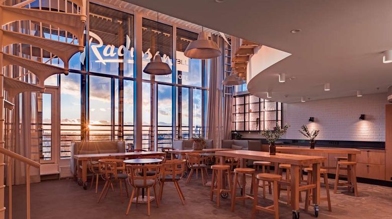 <b>Radisson Blu Seaside Hotel Meeting</b>. Images powered by <a href="https://iceportal.shijigroup.com/" title="IcePortal" target="_blank">IcePortal</a>.
