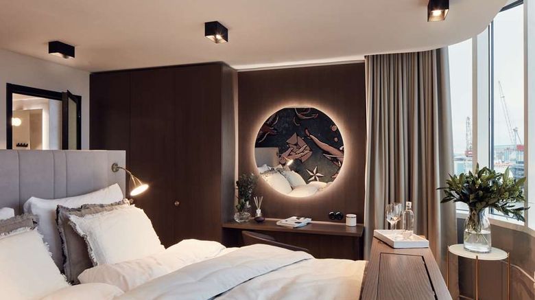 <b>Radisson Blu Seaside Hotel Suite</b>. Images powered by <a href="https://iceportal.shijigroup.com/" title="IcePortal" target="_blank">IcePortal</a>.