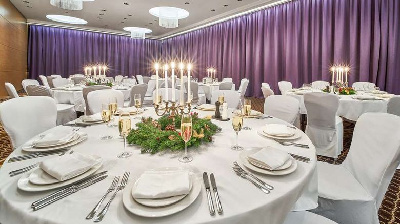 <b>Radisson Blu Resort Bukovel Ballroom</b>. Images powered by <a href="https://iceportal.shijigroup.com/" title="IcePortal" target="_blank">IcePortal</a>.