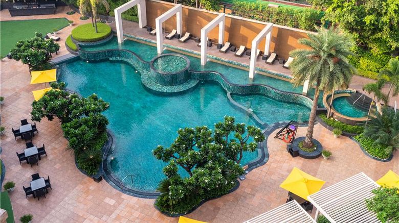 <b>Radisson Blu Plaza Delhi Airport Pool</b>. Images powered by <a href="https://iceportal.shijigroup.com/" title="IcePortal" target="_blank">IcePortal</a>.