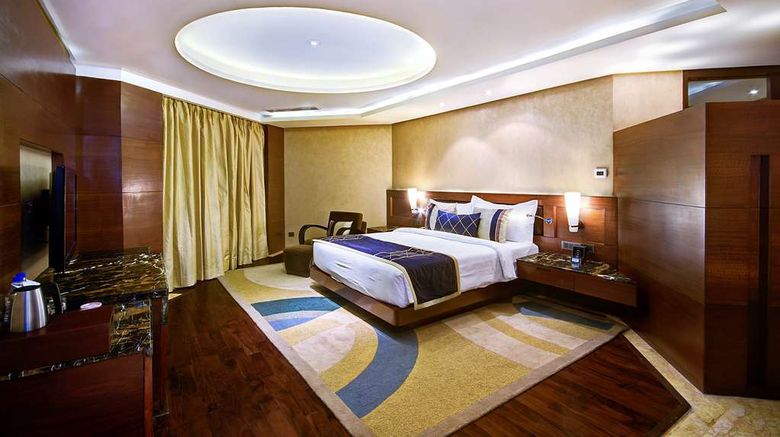 <b>Radisson Blu Kaushambi Delhi NCR Suite</b>. Images powered by <a href="https://iceportal.shijigroup.com/" title="IcePortal" target="_blank">IcePortal</a>.