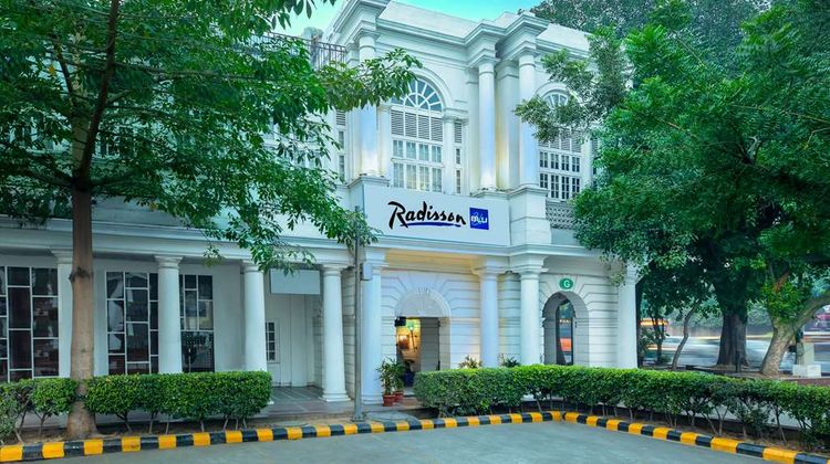 Radisson Blu Marina Hotel Connaught Plac Exterior