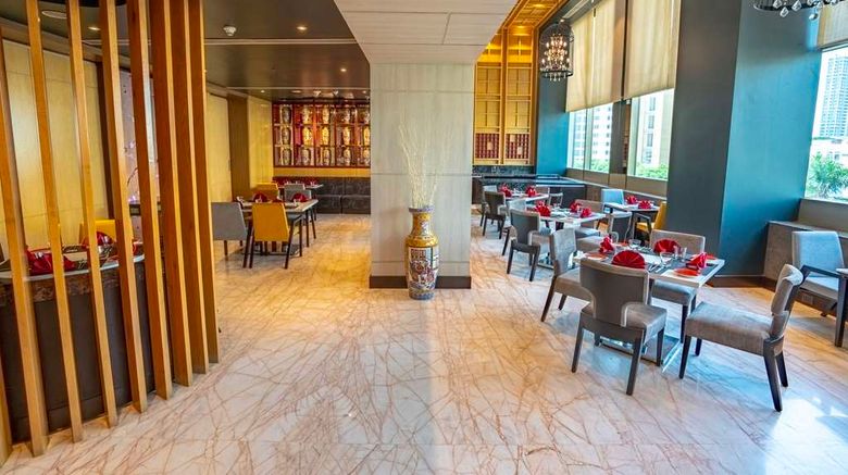 <b>Radisson Blu Pune Hinjewadi Restaurant</b>. Images powered by <a href="https://iceportal.shijigroup.com/" title="IcePortal" target="_blank">IcePortal</a>.