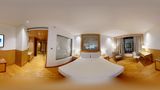 <b>Radisson Blu New Delhi Dwarka Room</b>. Virtual Tours powered by <a href="https://iceportal.shijigroup.com/" title="IcePortal" target="_blank">IcePortal</a>.