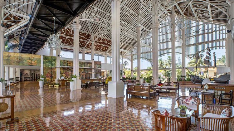 Radisson Blu Resort Goa Cavelossim Beach Lobby