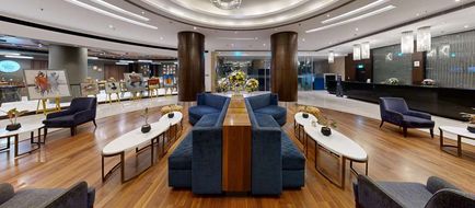 Radisson Gurugram Udyog Vihar Lobby