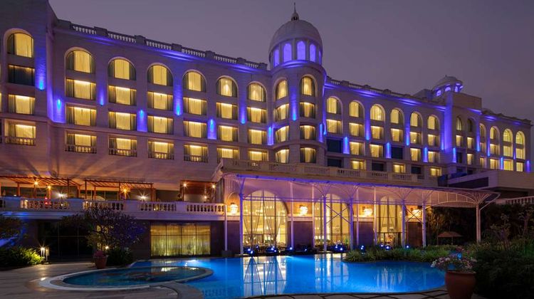 Radisson Blu Plaza Hotel Mysore Pool