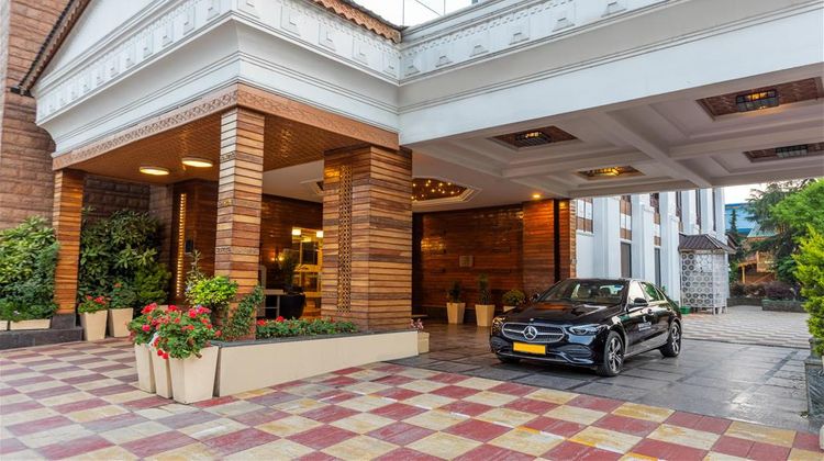 Radisson Srinagar Exterior