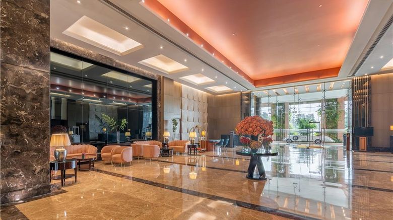 <b>Radisson Blu Hotel Rudrapur Lobby</b>. Images powered by <a href="https://iceportal.shijigroup.com/" title="IcePortal" target="_blank">IcePortal</a>.