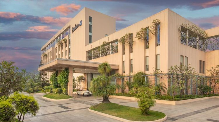 Radisson Blu Hotel Rudrapur Exterior