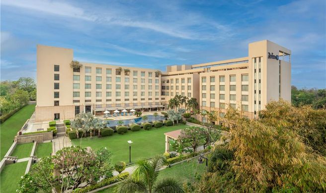 Radisson Blu Hotel Rudrapur Exterior