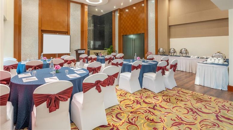 <b>Radisson Blu Hotel Rudrapur Restaurant</b>. Images powered by <a href="https://iceportal.shijigroup.com/" title="IcePortal" target="_blank">IcePortal</a>.