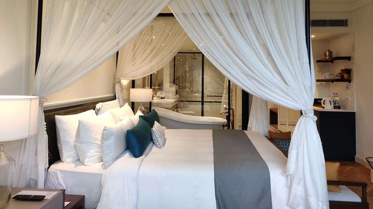Radisson Jass Shimla Suite