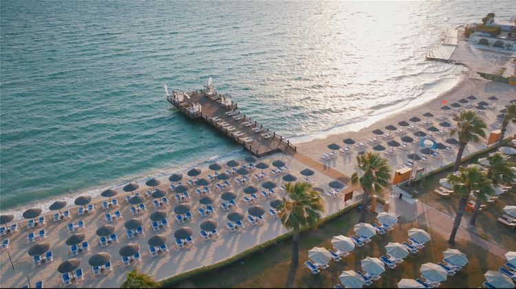 Radisson Blu Resort & Spa, Cesme Beach