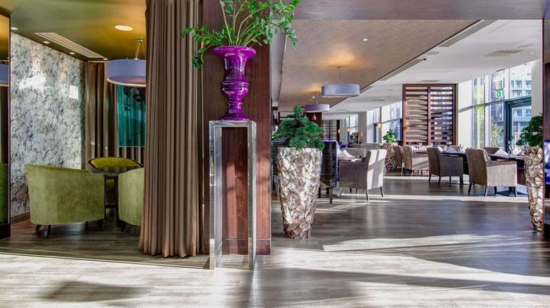 <b>Radisson Blu Waterfront Hotel Jersey Restaurant</b>. Images powered by <a href="https://iceportal.shijigroup.com/" title="IcePortal" target="_blank">IcePortal</a>.