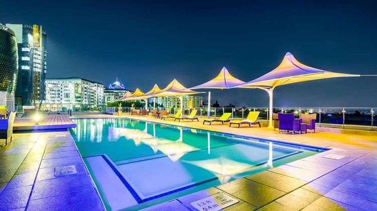 Radisson Blu Hotel, Sandton Johannesburg Pool