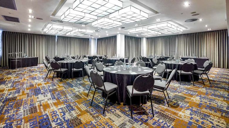 <b>Radisson Blu Hotel, Sandton Johannesburg Meeting</b>. Images powered by <a href="https://iceportal.shijigroup.com/" title="IcePortal" target="_blank">IcePortal</a>.