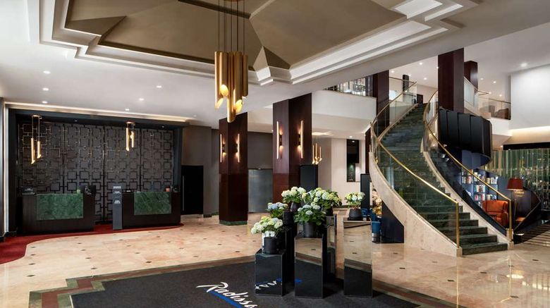 <b>Radisson Blu Leogrand Chisinau Lobby</b>. Images powered by <a href="https://iceportal.shijigroup.com/" title="IcePortal" target="_blank">IcePortal</a>.