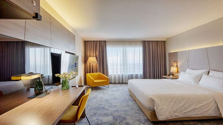 <b>Radisson Blu Plaza Hotel, Ljubljana Room</b>. Images powered by <a href="https://iceportal.shijigroup.com/" title="IcePortal" target="_blank">IcePortal</a>.