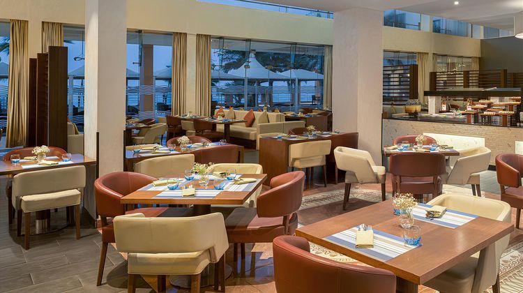 Radisson Blu Hotel & Resort, Sohar Restaurant