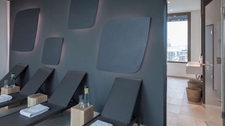 <b>Radisson Blu Hotel Mannheim Spa</b>. Images powered by <a href="https://iceportal.shijigroup.com/" title="IcePortal" target="_blank">IcePortal</a>.
