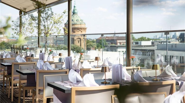 <b>Radisson Blu Hotel Mannheim Restaurant</b>. Images powered by <a href="https://iceportal.shijigroup.com/" title="IcePortal" target="_blank">IcePortal</a>.