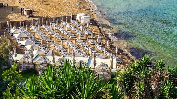 Radisson Blu Resort & Spa, Golden Sands Beach