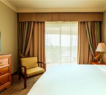 Radisson Blu Resort & Spa, Golden Sands Room