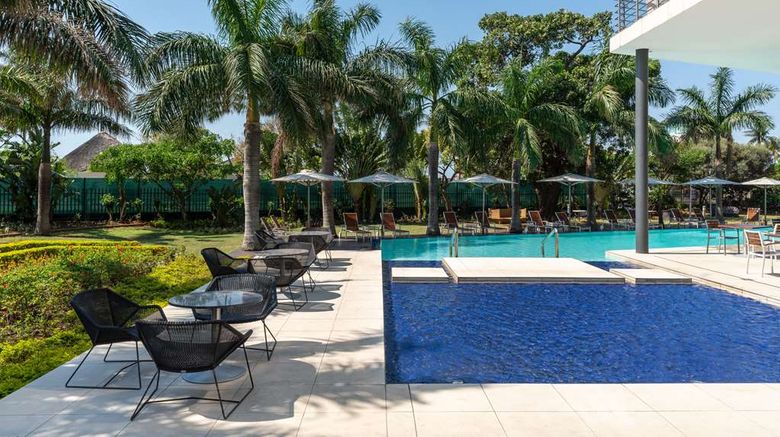 <b>Radisson Blu Hotel Maputo Pool</b>. Images powered by <a href="https://iceportal.shijigroup.com/" title="IcePortal" target="_blank">IcePortal</a>.