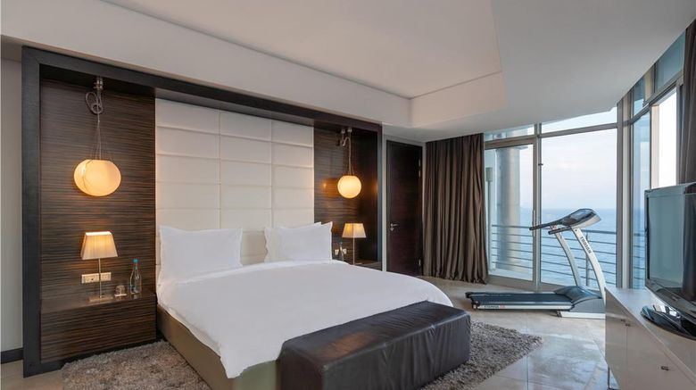 <b>Radisson Blu Hotel Maputo Suite</b>. Images powered by <a href="https://iceportal.shijigroup.com/" title="IcePortal" target="_blank">IcePortal</a>.