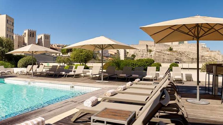 <b>Radisson Blu Hotel Marseille Pool</b>. Images powered by <a href="https://iceportal.shijigroup.com/" title="IcePortal" target="_blank">IcePortal</a>.