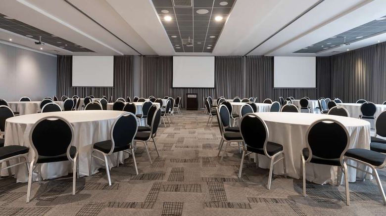 <b>Radisson Blu Hotel, Port Elizabeth Ballroom</b>. Images powered by <a href="https://iceportal.shijigroup.com/" title="IcePortal" target="_blank">IcePortal</a>.