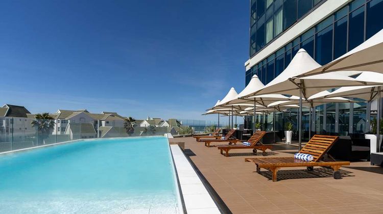 Radisson Blu Hotel, Port Elizabeth Pool