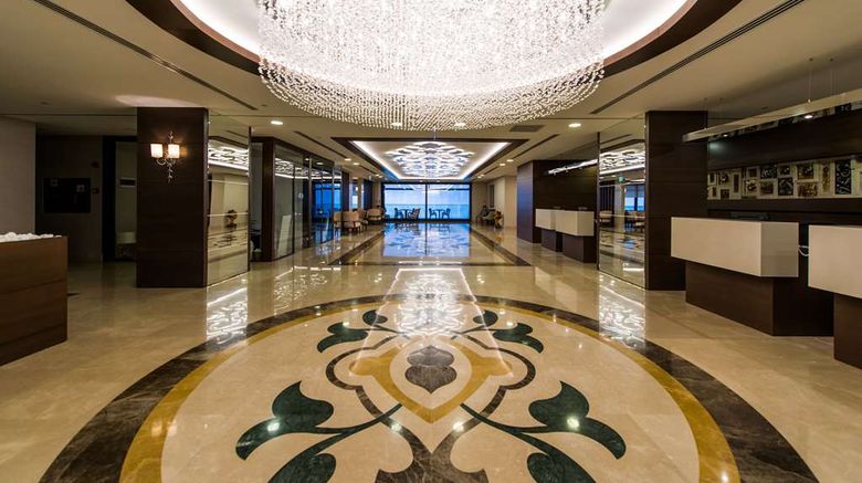 <b>Radisson Blu Hotel Ordu Lobby</b>. Images powered by <a href="https://iceportal.shijigroup.com/" title="IcePortal" target="_blank">IcePortal</a>.