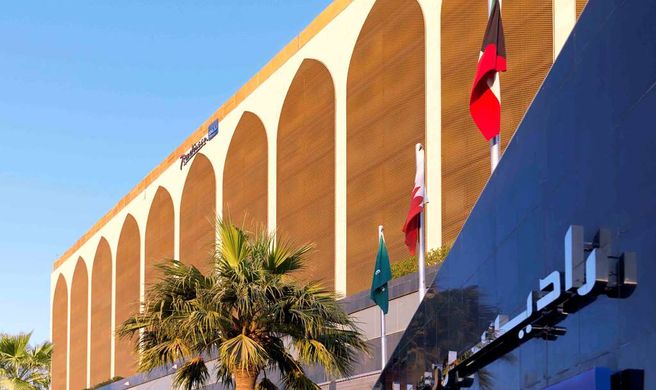 Radisson Blu Hotel Riyadh Exterior