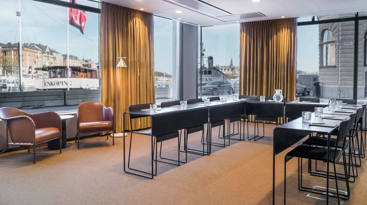 Radisson Collection Strand Hotel Meeting