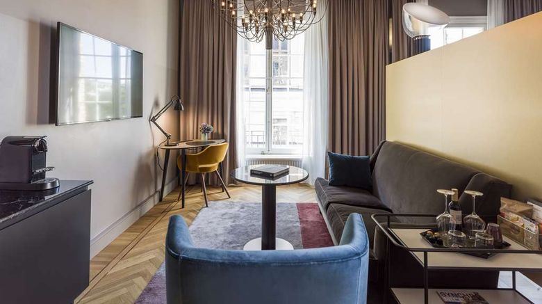 <b>Radisson Collection Strand Hotel Suite</b>. Images powered by <a href="https://iceportal.shijigroup.com/" title="IcePortal" target="_blank">IcePortal</a>.