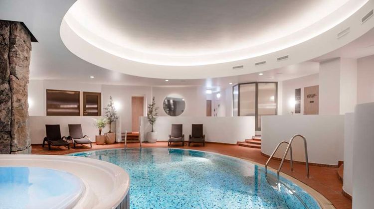 RB Stockholm Royal Viking Net Zero Pool