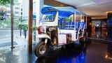 Radisson Suites Bangkok Sukhumvit Lobby