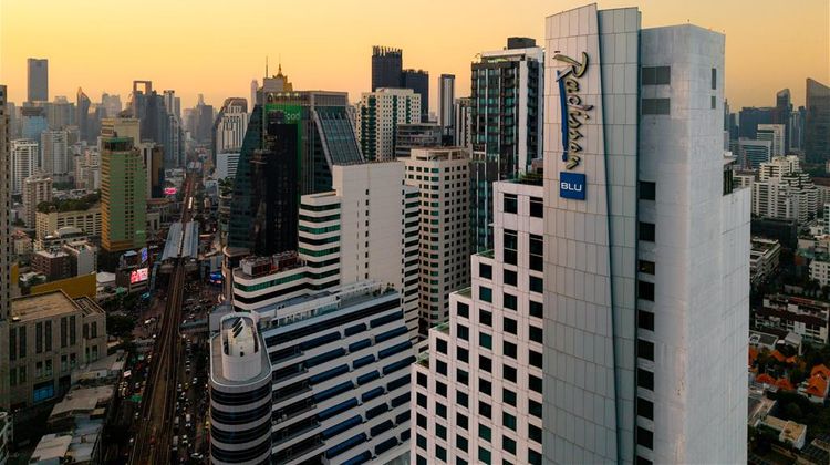 Radisson Blu Plaza Bangkok Exterior