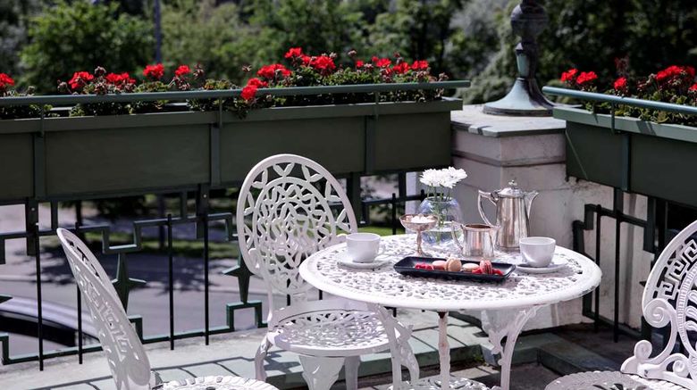 <b>Radisson Blu Grand Hotel Tammer Tampere Suite</b>. Images powered by <a href="https://iceportal.shijigroup.com/" title="IcePortal" target="_blank">IcePortal</a>.