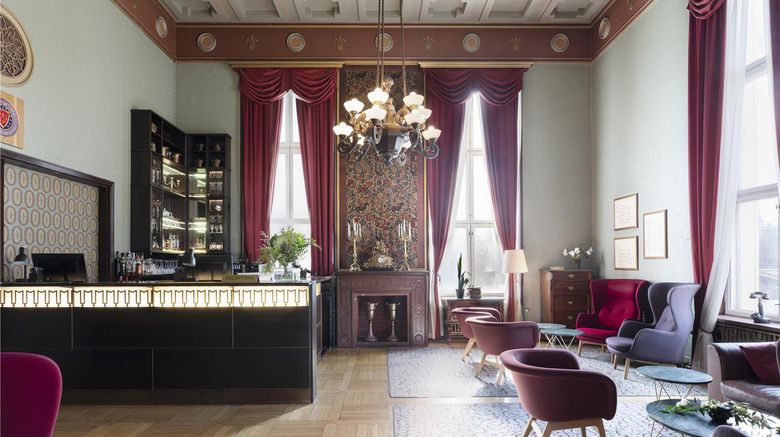 <b>Radisson Blu Grand Hotel Tammer Tampere Lobby</b>. Images powered by <a href="https://iceportal.shijigroup.com/" title="IcePortal" target="_blank">IcePortal</a>.