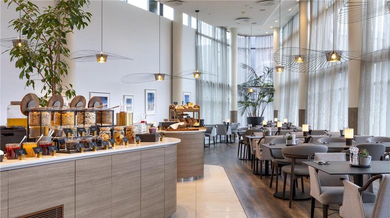 <b>Radisson Blu Hotel, Trondheim Airport Restaurant</b>. Images powered by <a href="https://iceportal.shijigroup.com/" title="IcePortal" target="_blank">IcePortal</a>.