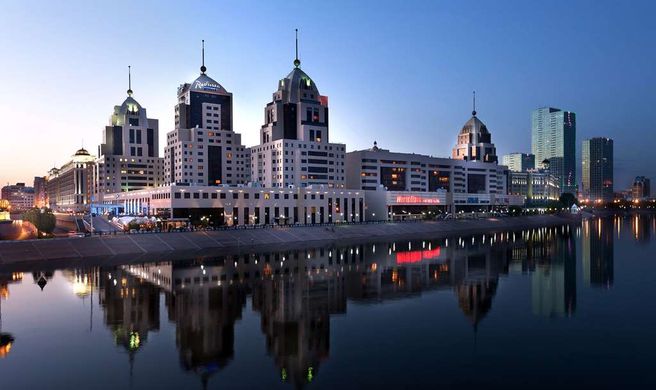 Radisson Hotel, Astana Exterior